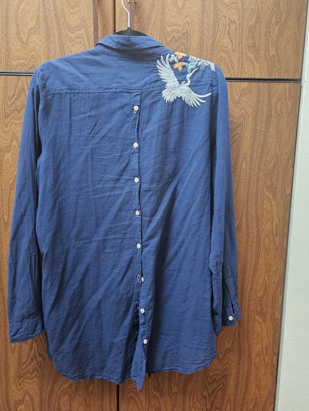 Johnny WAS embroidered Top Buttons Down Back Bird Floral L Cotton - Picture 4 of 10